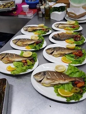 Hotel Taverna Prifti Lukovë Albânia